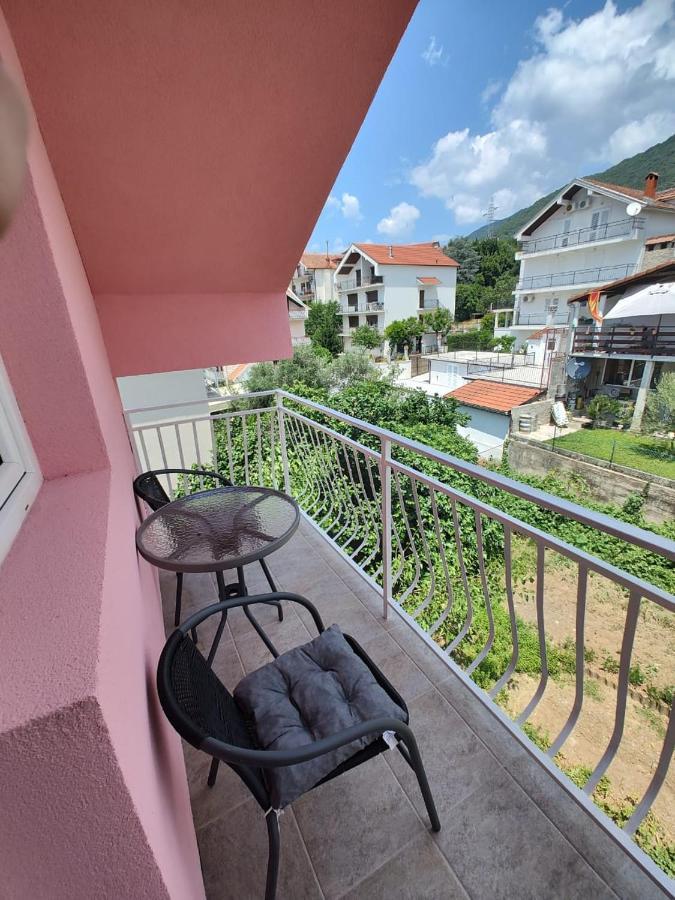 Jovanovic Apartment Tivat Eksteriør billede